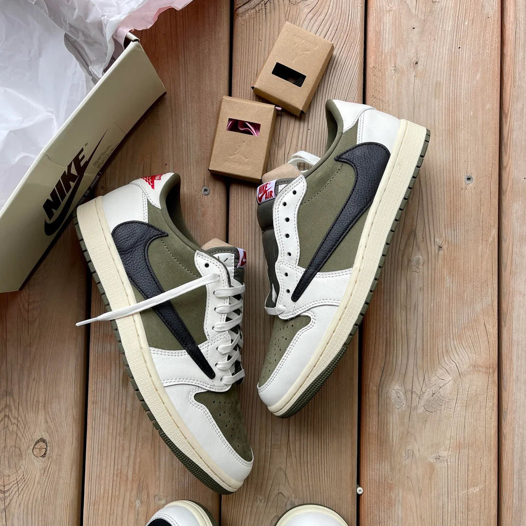 Travis Scott x Air Jordan 1 Low OG "MEDIUM OLIVE